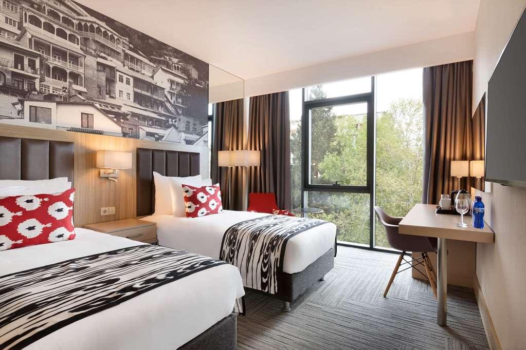 Ramada Encore Tbilisi Room photo
